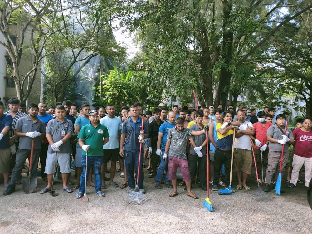 PROGRAM GOTONG ROYONG MEGA CEGAH DENGGI DI PANGSAPURI BANDAR SULTAN SULEIMAN FASA 1