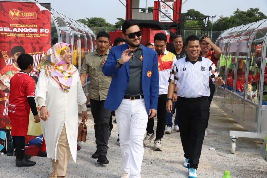 MAJLIS PERASMIAN PADANG SINTETIK PANDAMARAN ARENA 