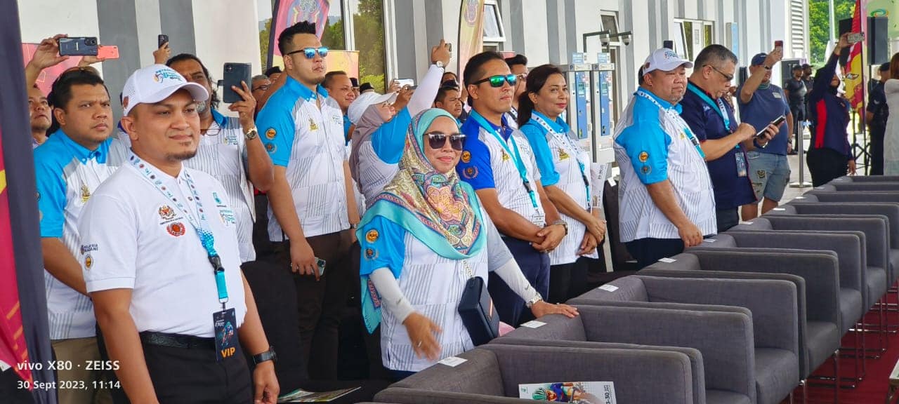 PELEPASAN PELUMBA LE TOUR DE LANGKAWI PERINGKAT KE 8 