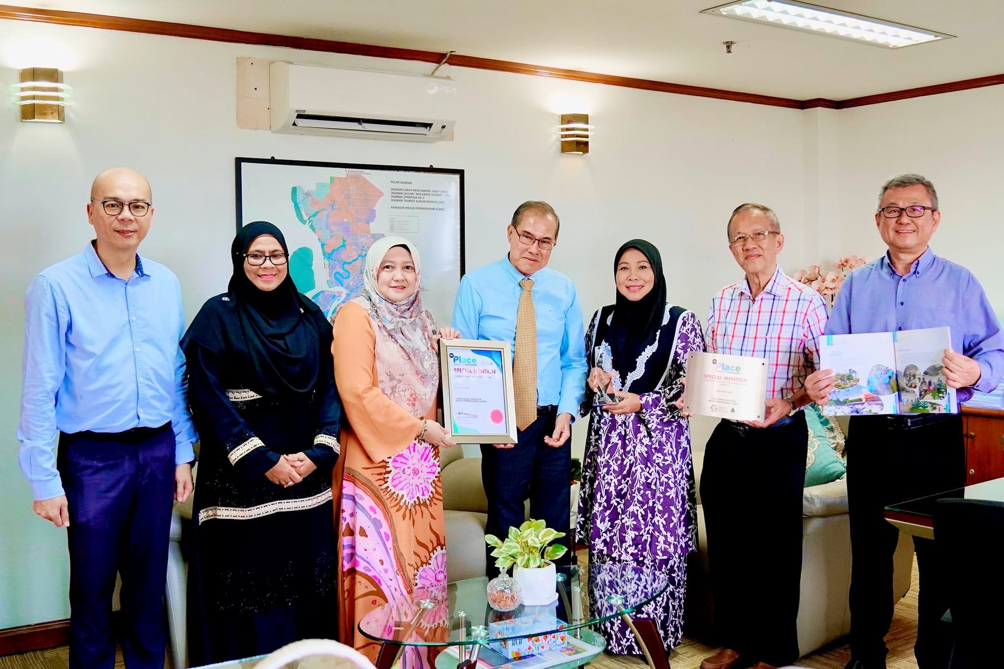 ANUGERAH SPECIAL MENTIONS AWARD DI MALAYSIA INSTITUTE OF PLANNERS (MIP)