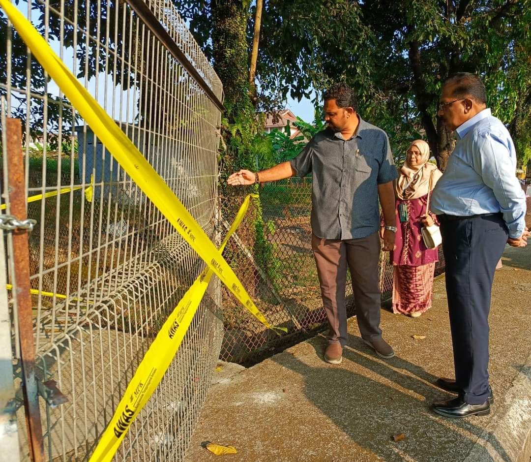 LAWATAN BERSAMA ADUN