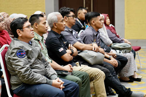 LAWATAN UNIT KOMUNIKASI STRATEGIK MINDEF KE MBDK