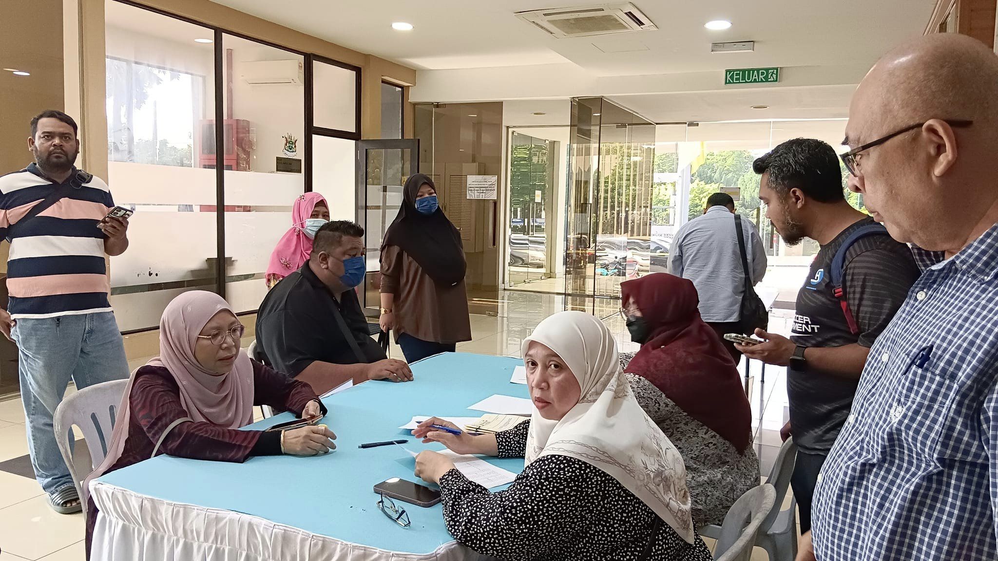 MAJLIS PERJUMPAAN BERSAMA WARIS YANG TERLIBAT DENGAN  PEMINDAHAN KUBUR DI TANAH PERKUBURAN ISLAM SELAT KLANG, KLANG  SELANGOR