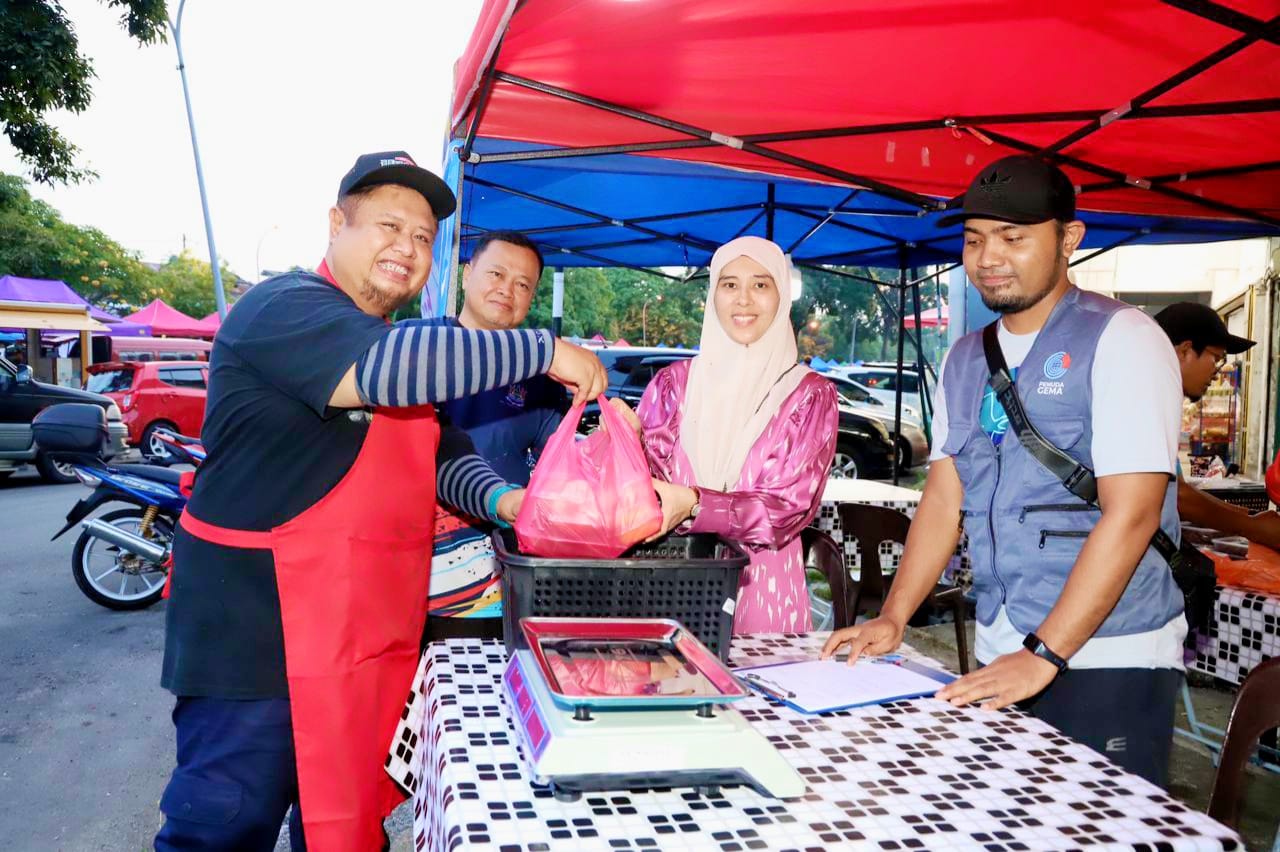 PROGRAM MYSAVE FOOD RAMADAN DI BAZAR RAMADAN JALAN SRI SARAWAK, TAMAN SRI ANDALAS, KLANG