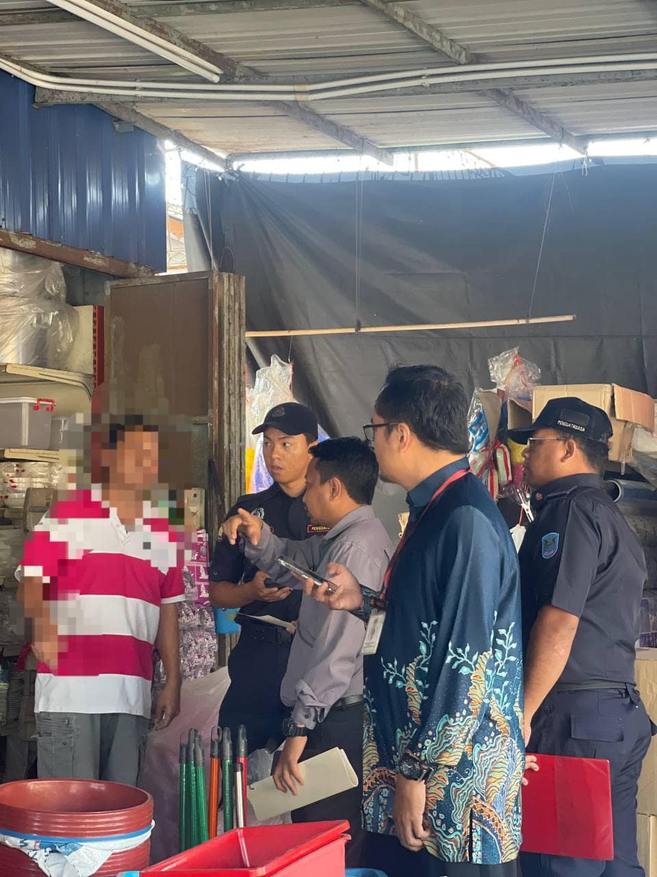 OPERASI PENGUATKUASAAN BERSEPADU PEMERIKSAAN ADUAN BINAAN 2 UNIT KEDAI (PANDAMARAN) 