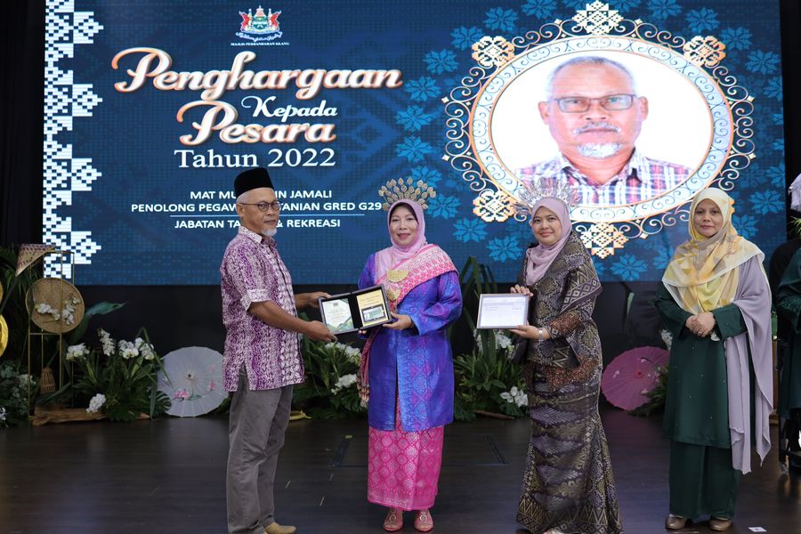 MAJLIS ANUGERAH PERKHIDMATAN CEMERLANG & SANJUNGAN BUDI 2022 MPK 