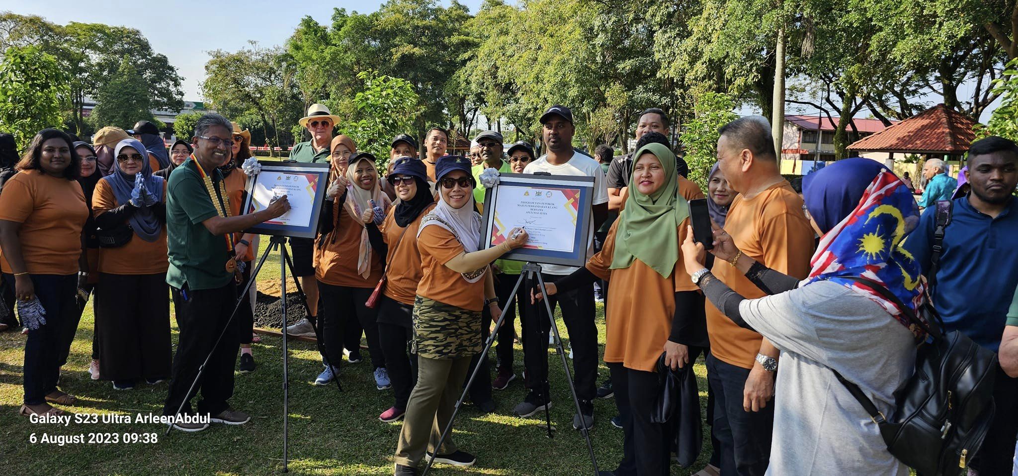 PROGRAM TANAM POKOK MAJLIS PERBANDARAN KLANG 2023 BERSAMA APEX MALAYSIA