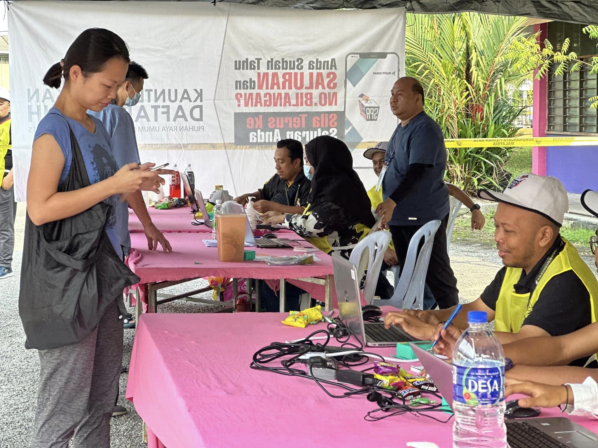 SEKITAR HARI PENGUNDIAN PILIHANRAYA NEGERI SELANGOR KE 15 DI KLANG