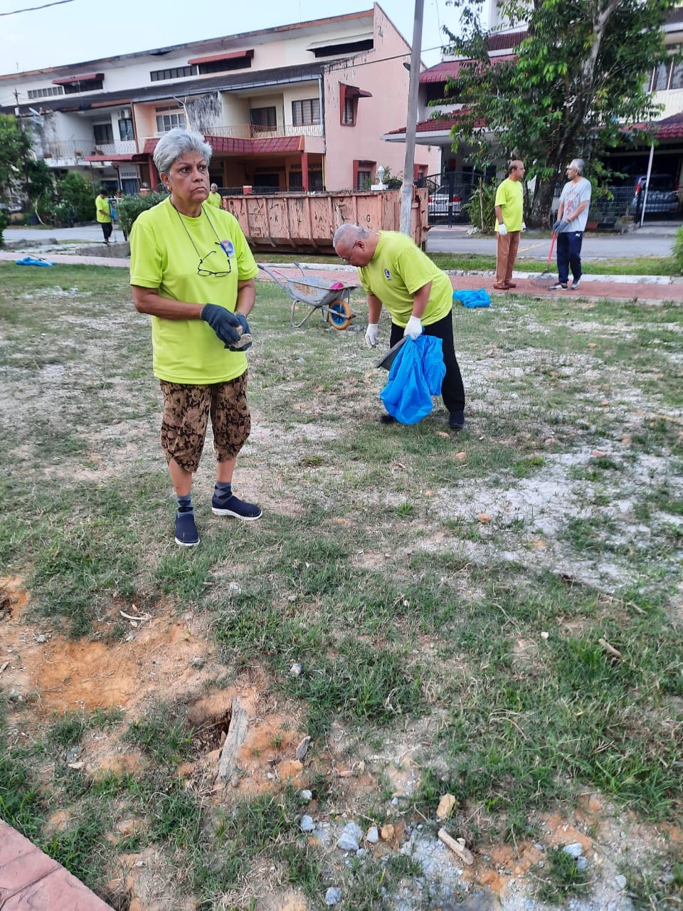 GOTONG ROYONG KOMUNITI (DIY)