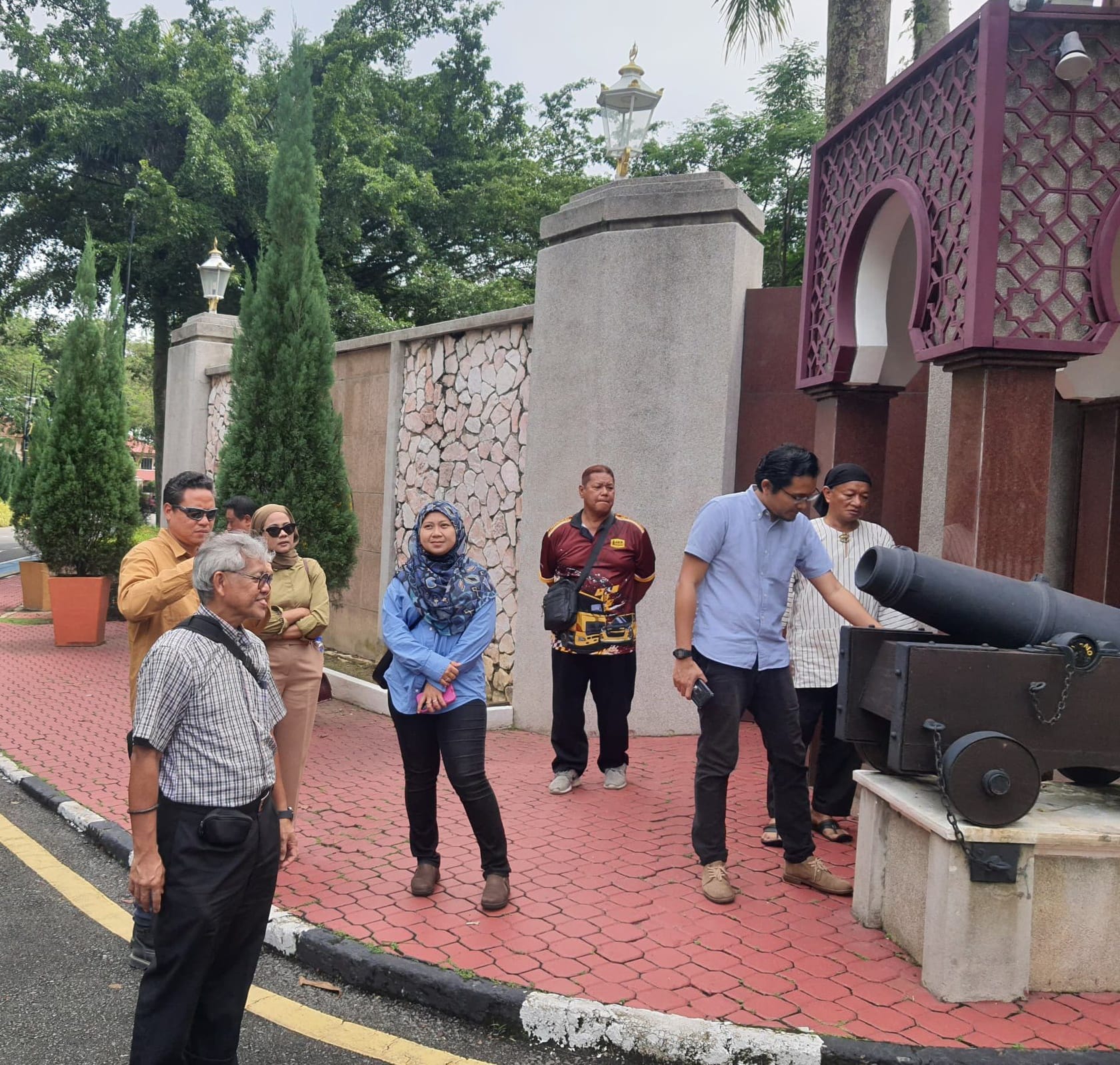 LAWATAN KE TAPAK-TAPAK WARISAN BANDARAYA DIRAJA KLANG OLEH UNIVERSITI TEKNOLOGI MALAYSIA DAN UNIVERSITI KEBANGSAAN MALAYSIA