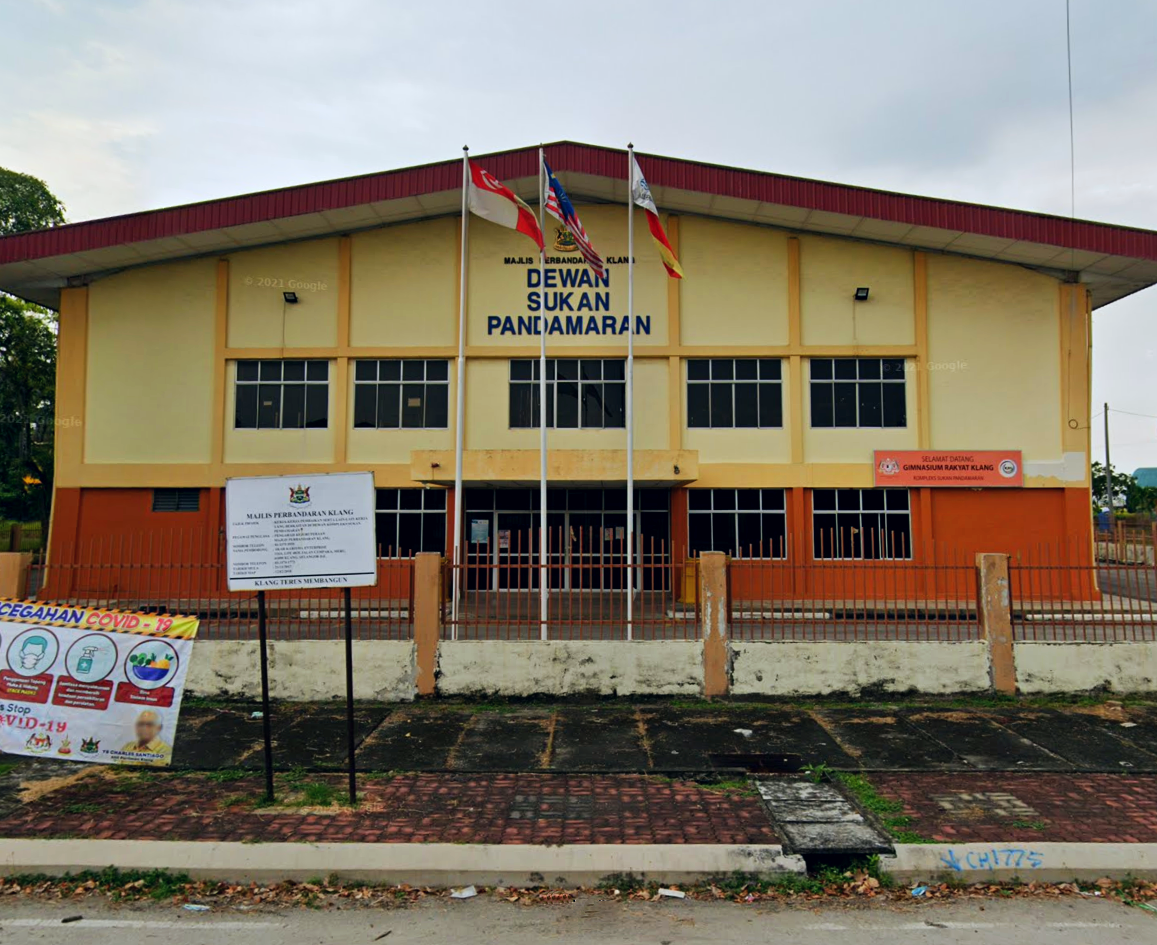  9. Dewan Sukan Pandamaran